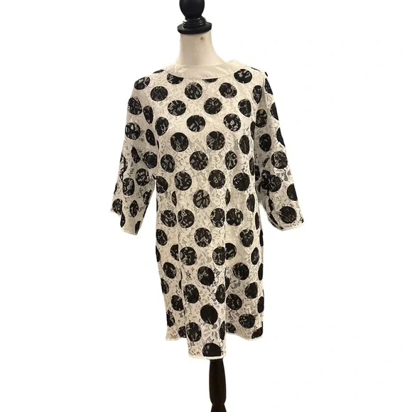 Zara White and Black Lace Detail Dress. Medium. NWT! - Picture 2 of 7